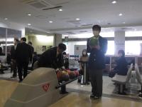 狙いを定めて……